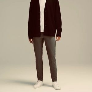 Luluemon Men’s Size 34 ABC Warpstream 5-Pocket Army Green Pants